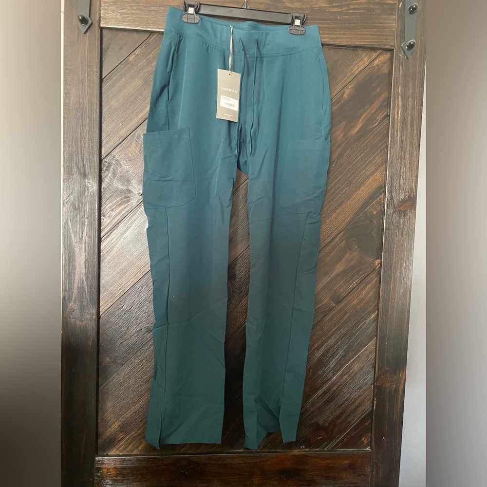 NWT!!! Mandala “basic pants” in Caribbean blue. Size M. Never worn!!!